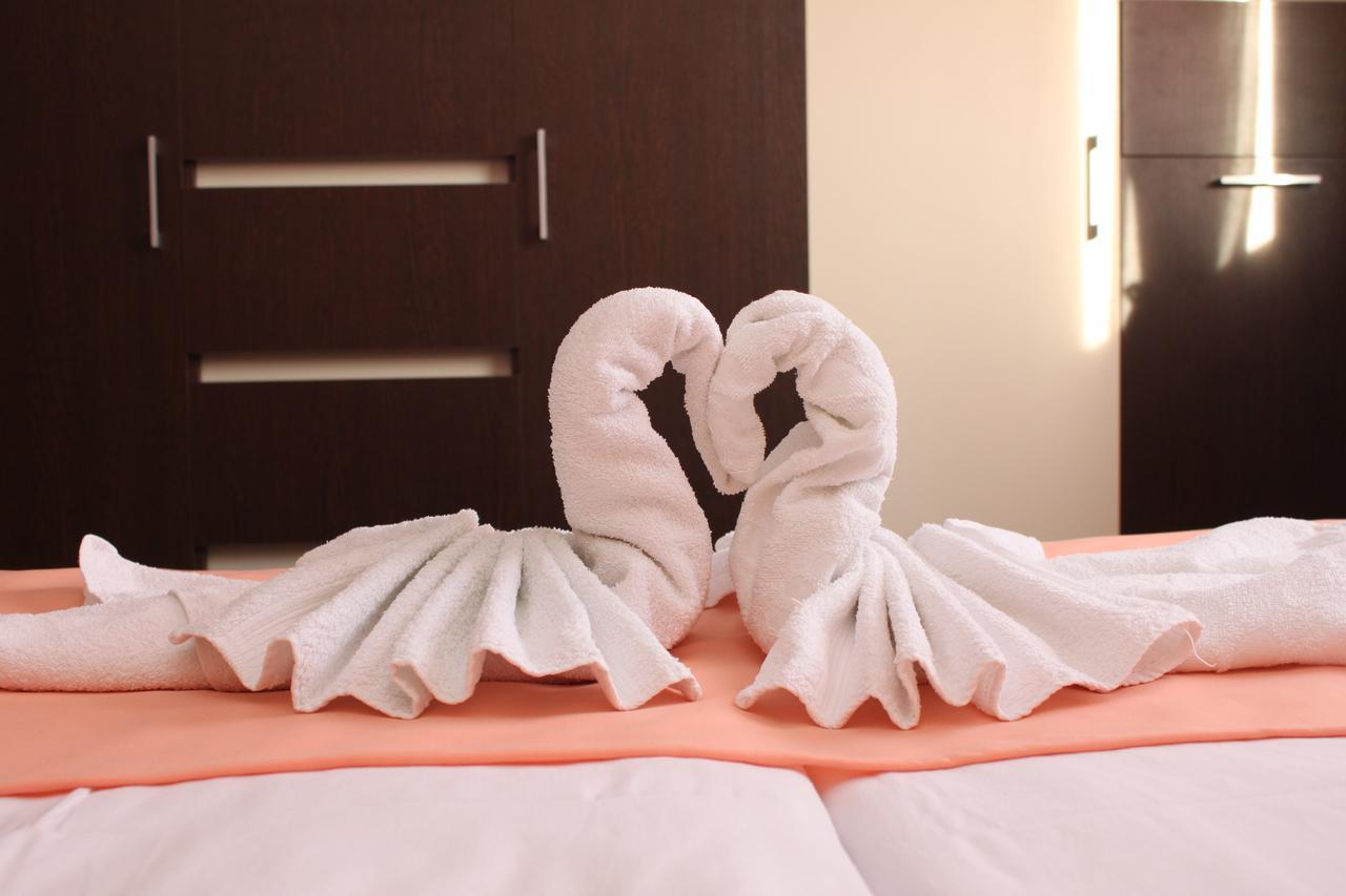 Sun Apartments ซูโบติกา ภายนอก รูปภาพ